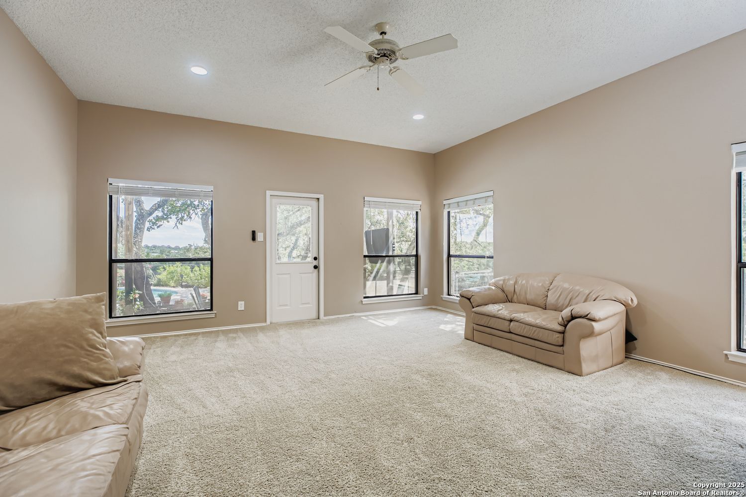 2928 Hidden Elm