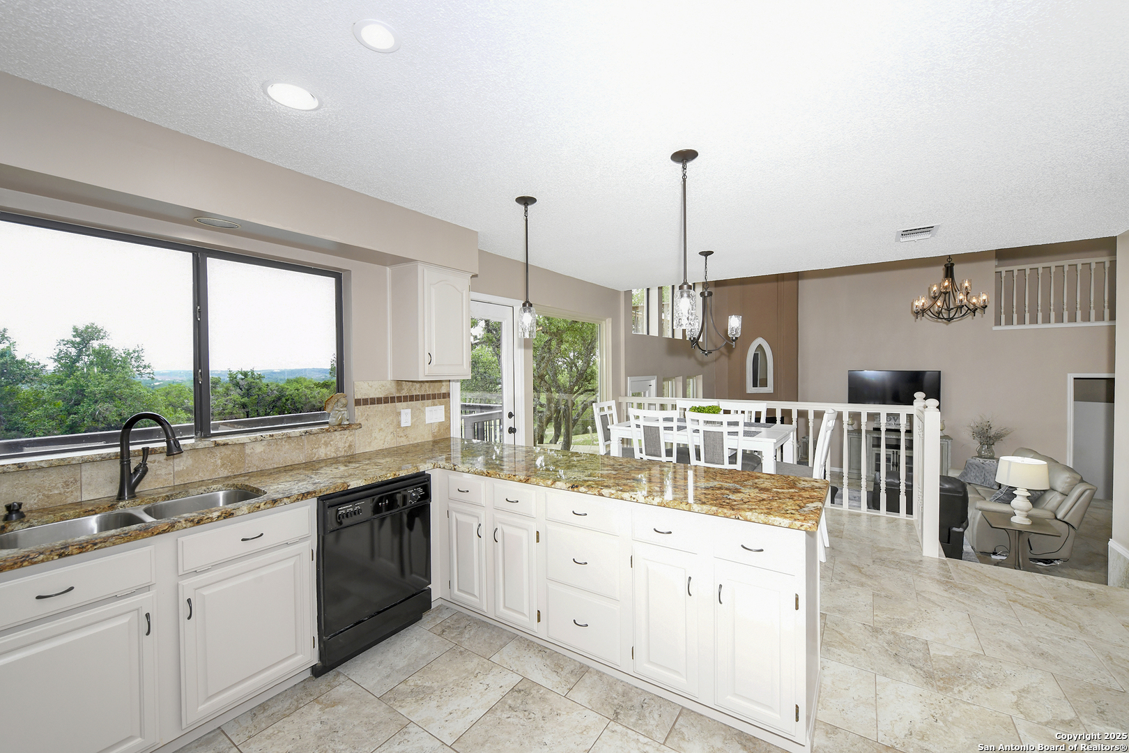 2928 Hidden Elm