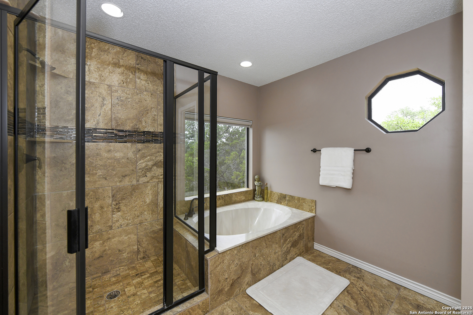 2928 Hidden Elm
