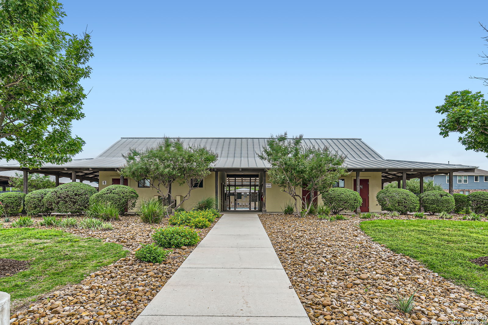 2725 Barkey Springs