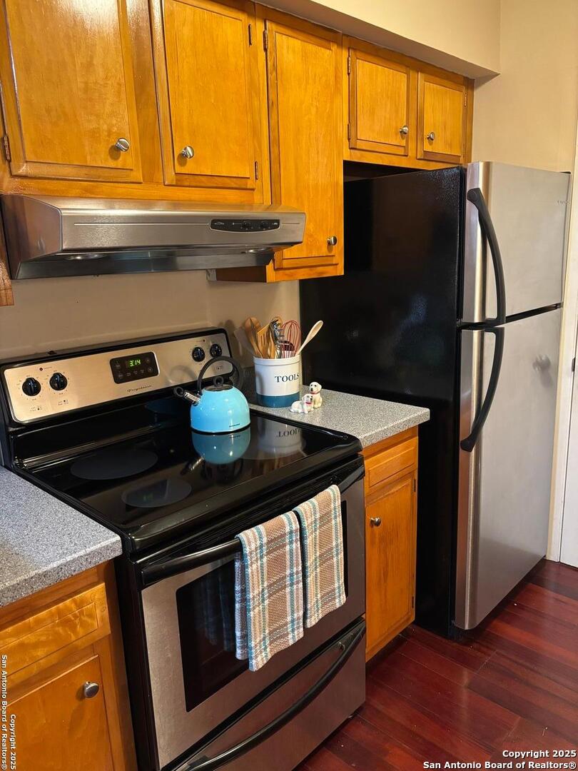 6718 Callaghan Unit: APT 404