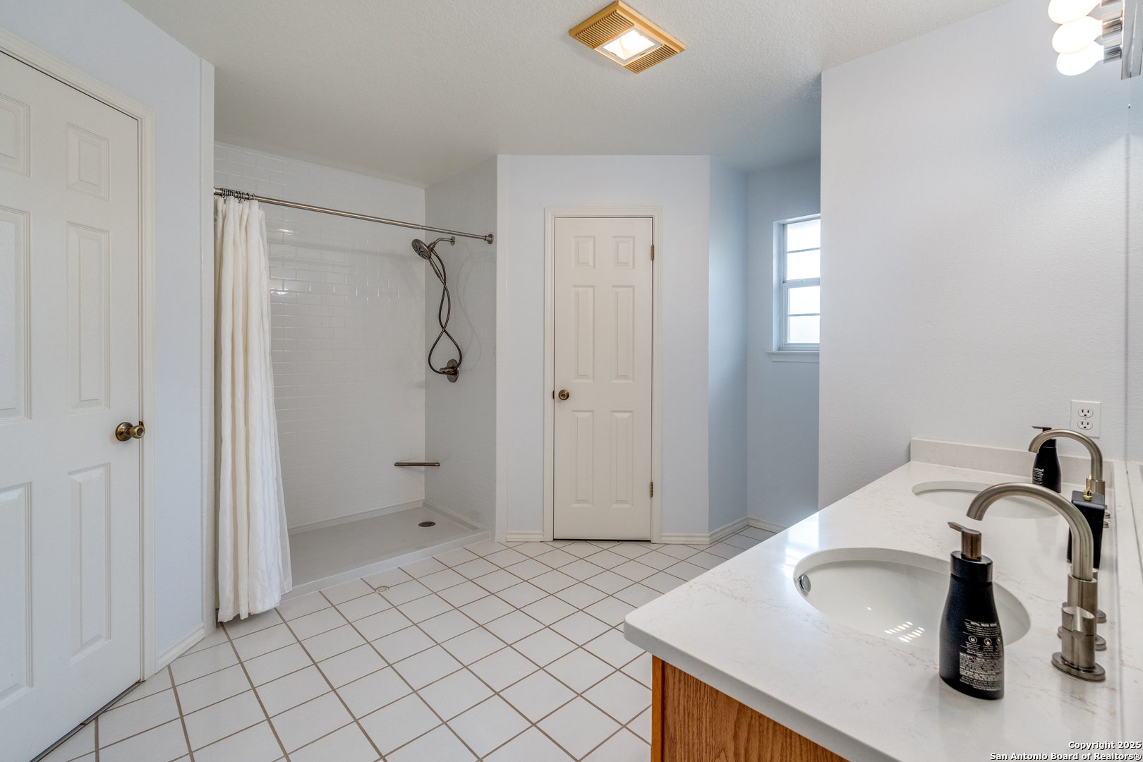 2656 Country Ledge