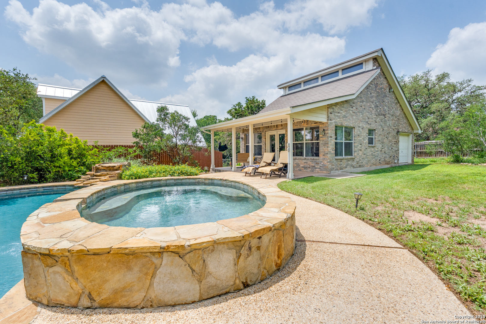 2656 Country Ledge