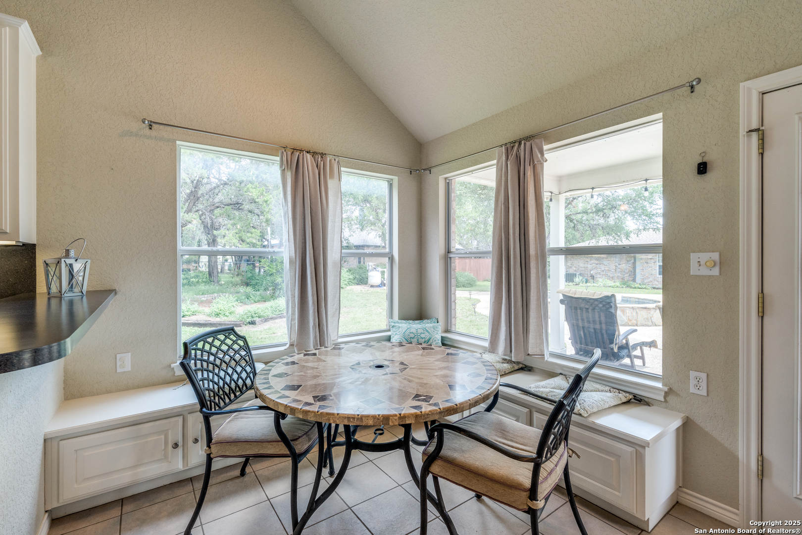 2656 Country Ledge
