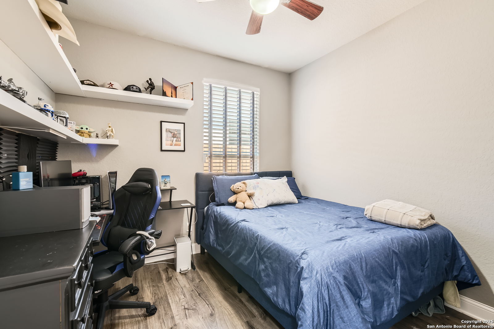 7818 PARAISO CREST