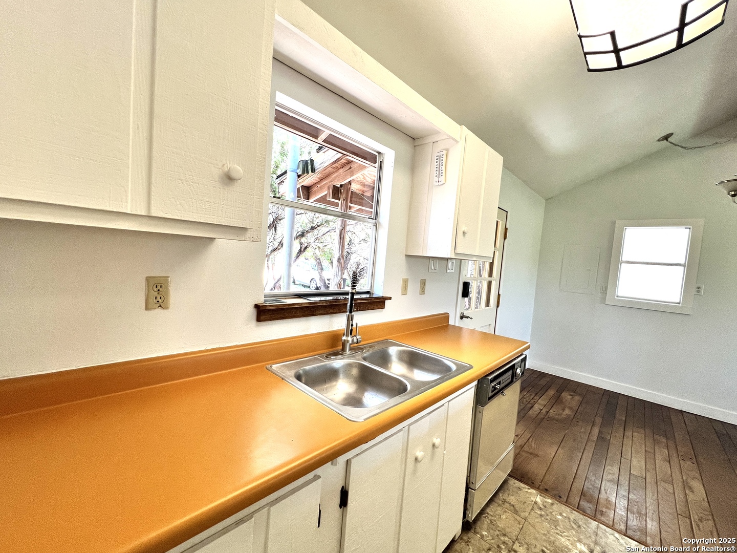 104 Cypress Pt