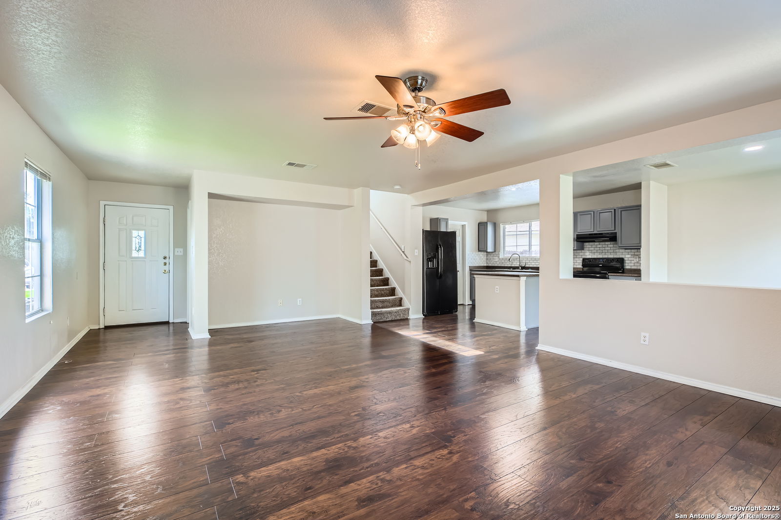 2811 Butterfly Peak