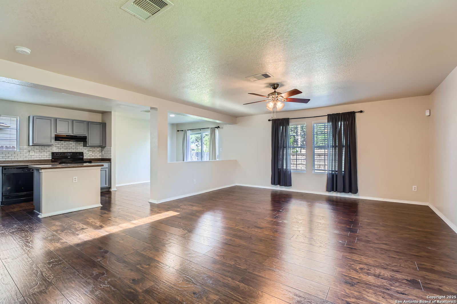 2811 Butterfly Peak