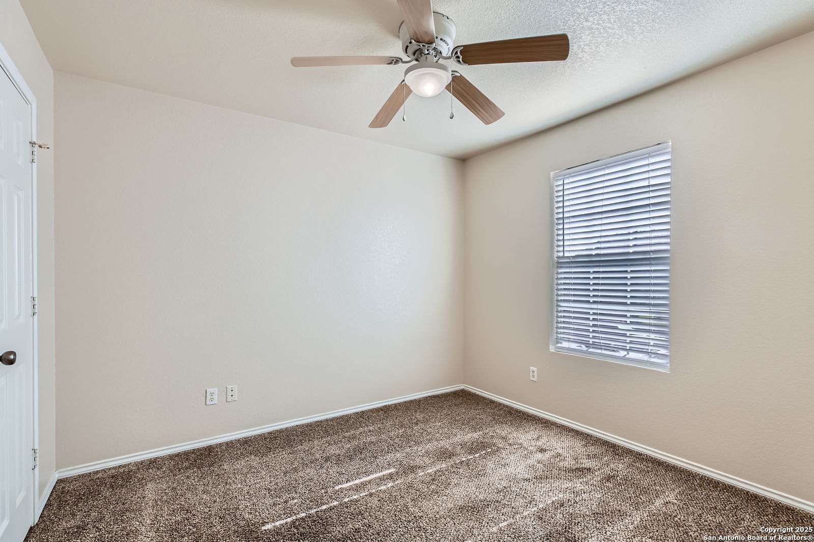 2811 Butterfly Peak