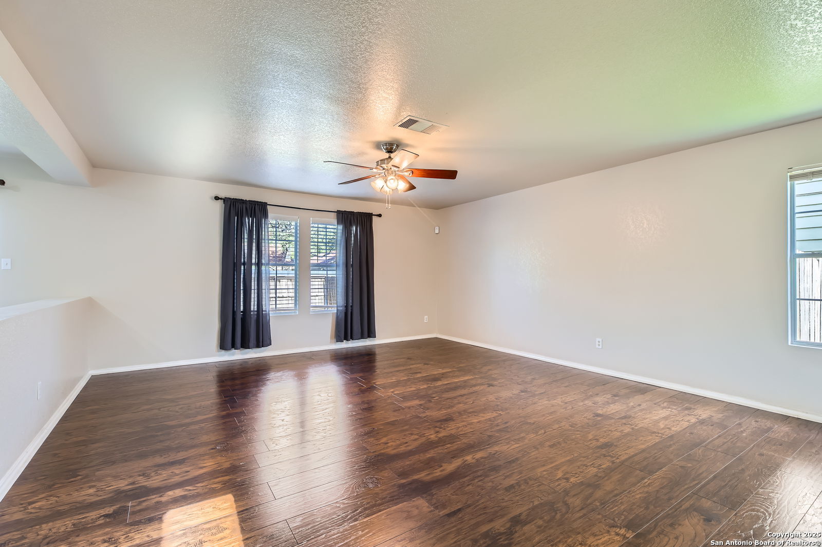 2811 Butterfly Peak