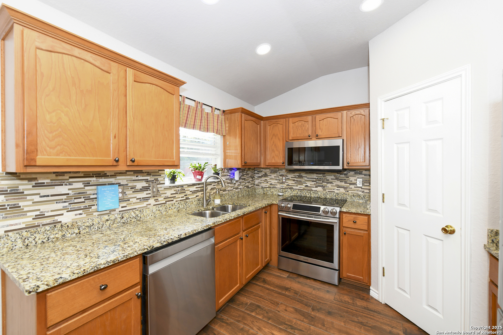 11039 Caspian Spring