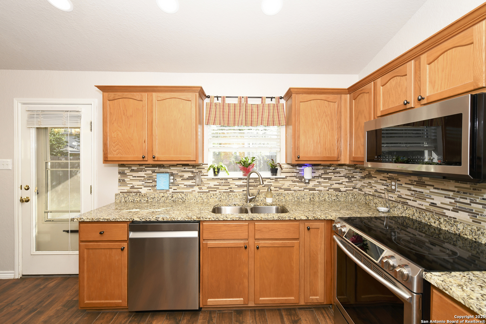 11039 Caspian Spring
