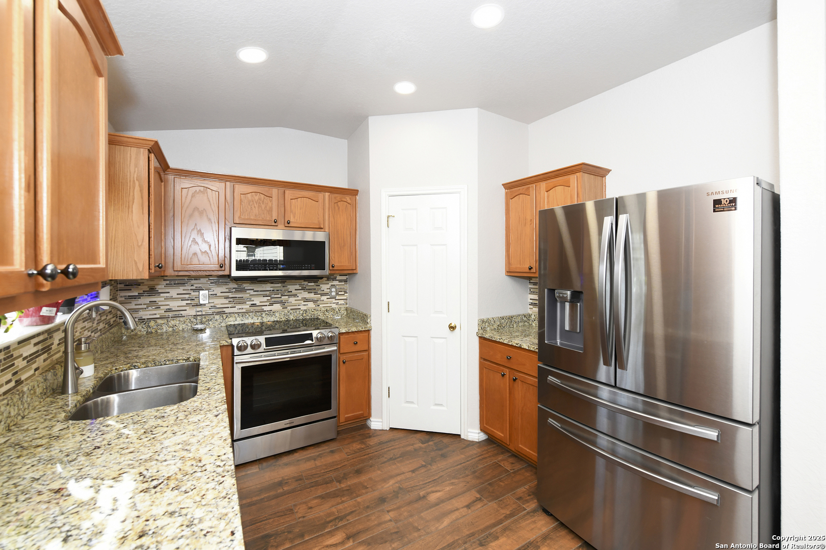 11039 Caspian Spring