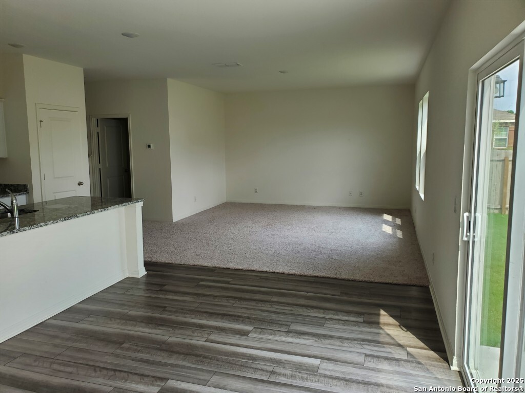 6004 River Meadow