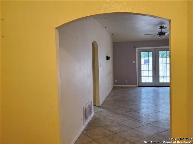 4218 Swan Forest