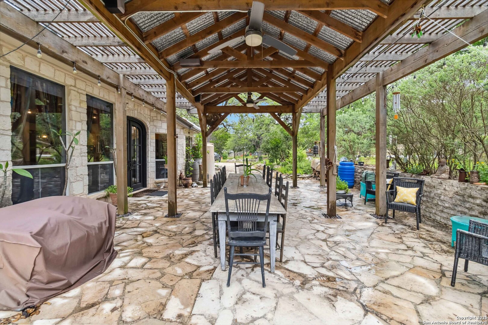 111 Kendall Oaks