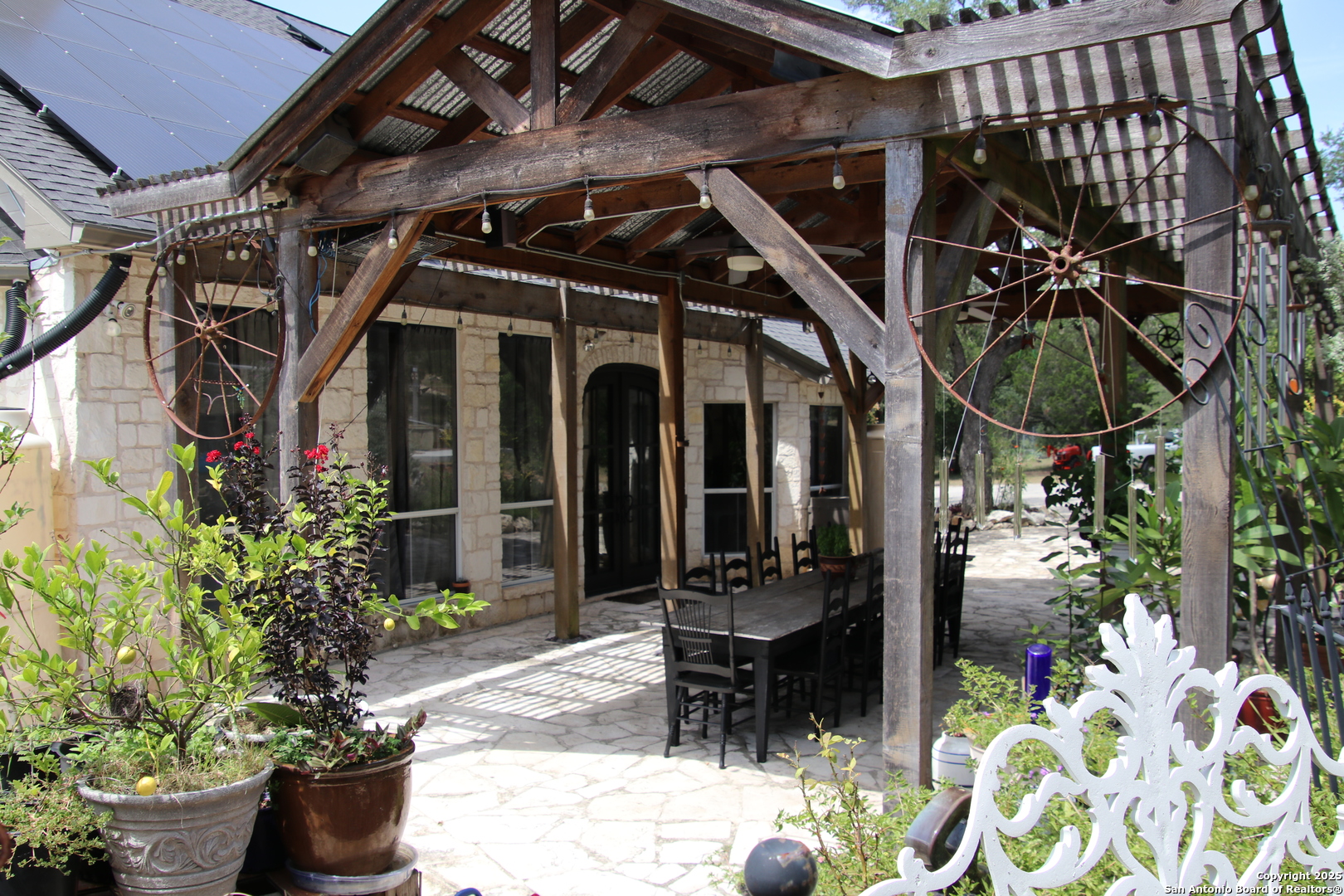 111 Kendall Oaks