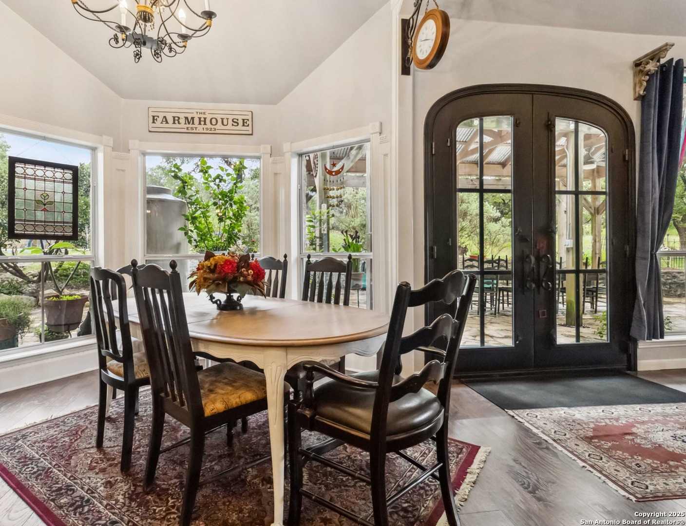 111 Kendall Oaks