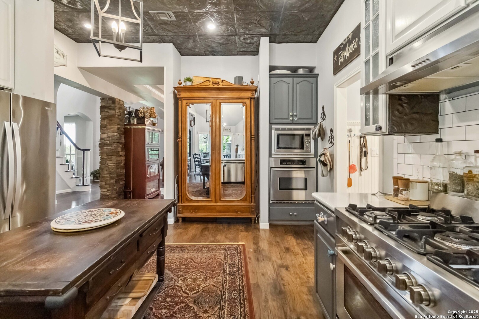 111 Kendall Oaks