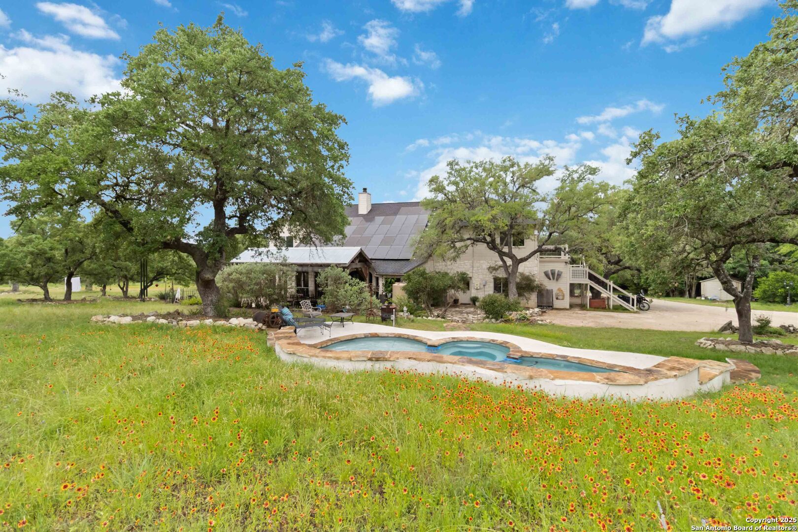 111 Kendall Oaks