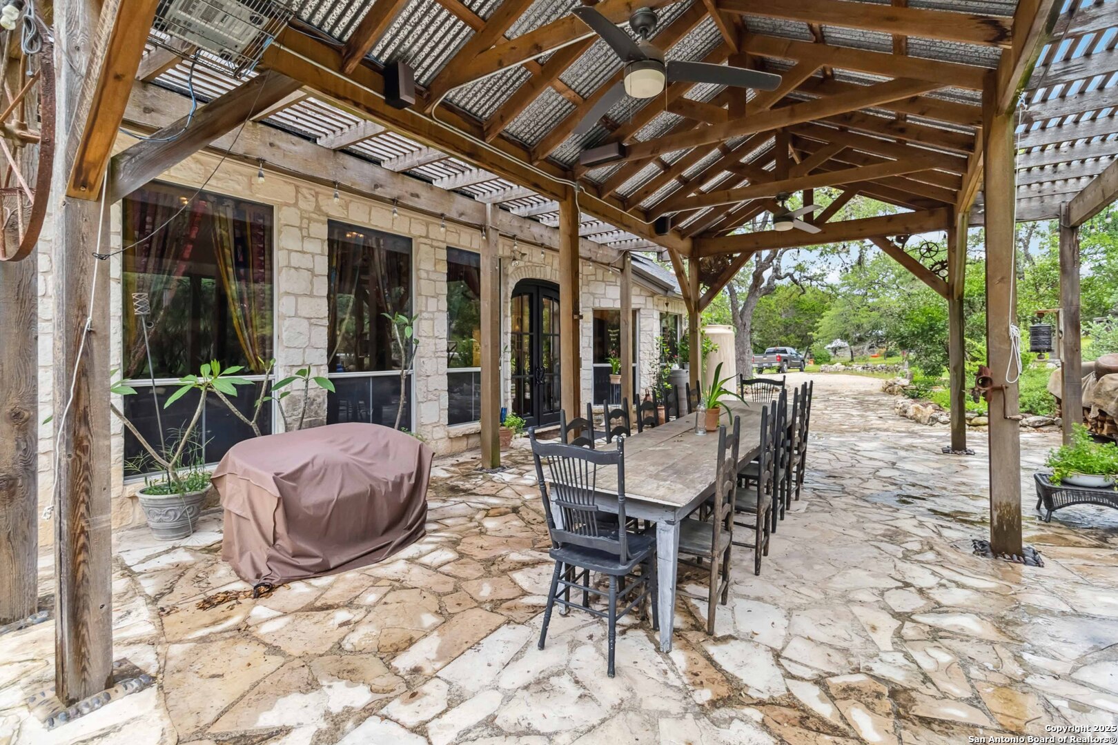 111 Kendall Oaks