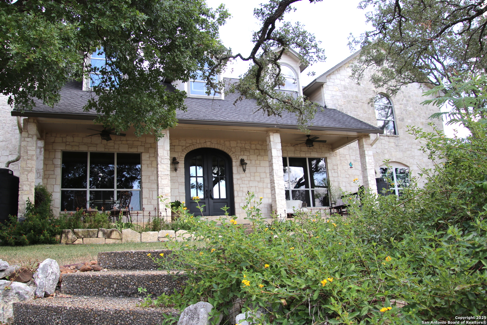 111 Kendall Oaks