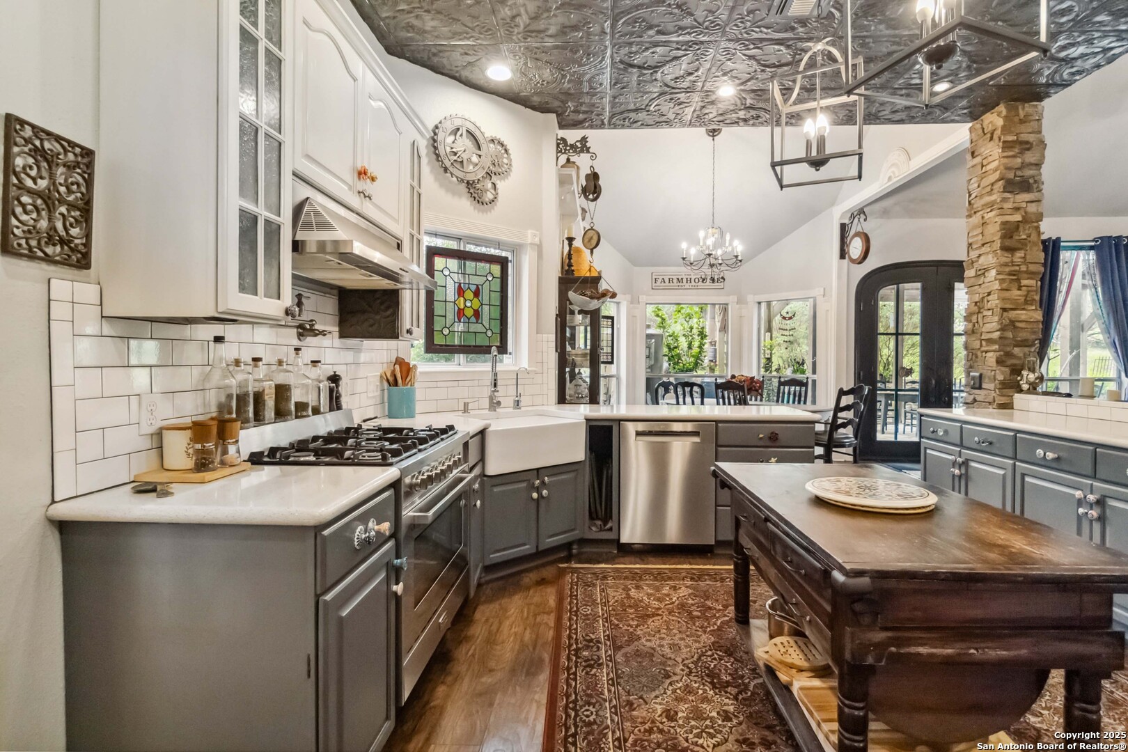111 Kendall Oaks