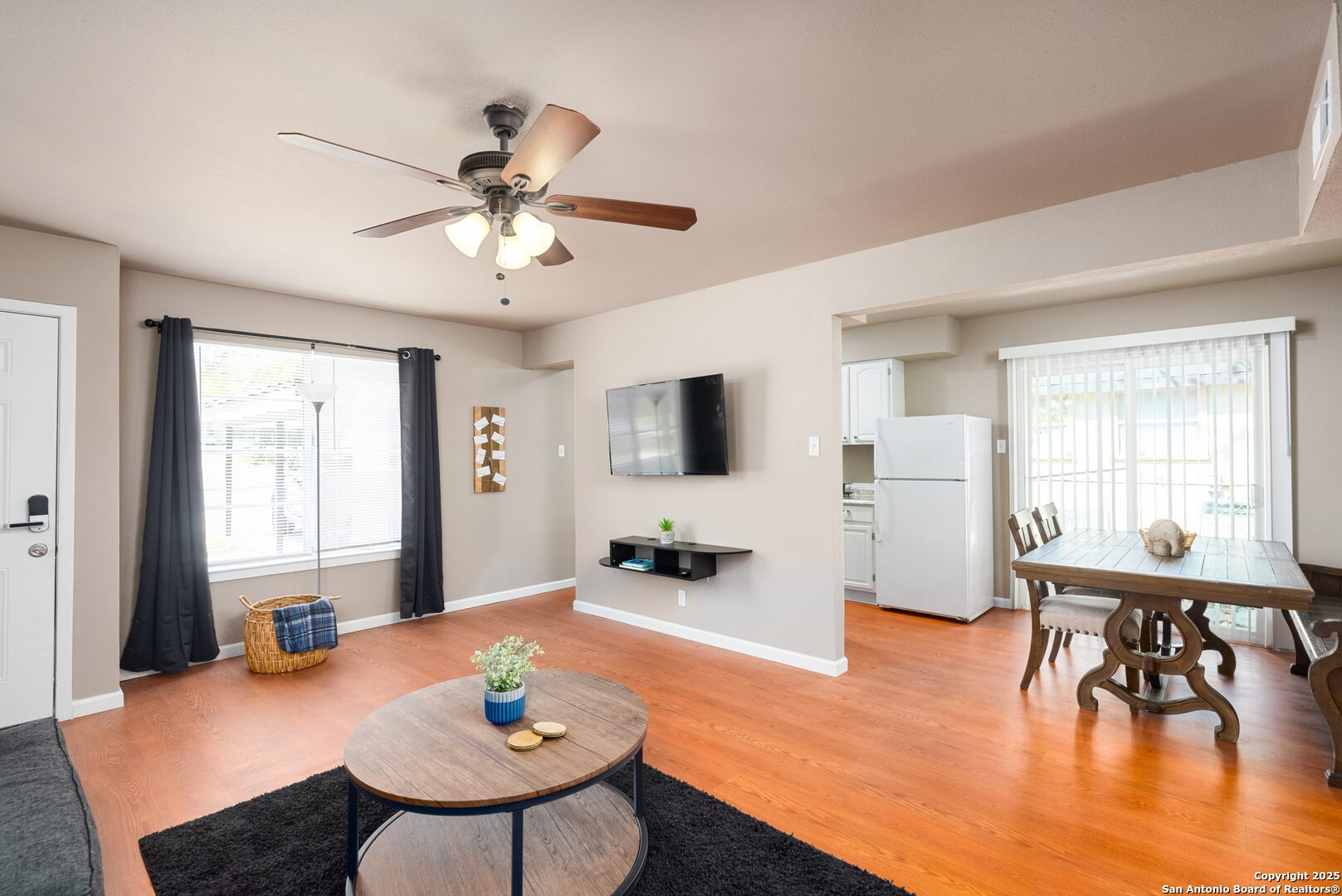 5906/5908 Deer Horn Drive
