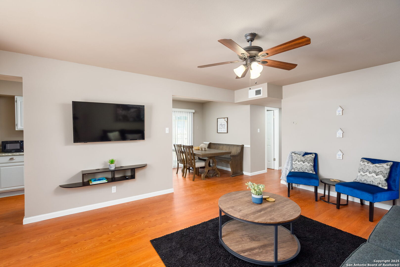 5906/5908 Deer Horn Drive