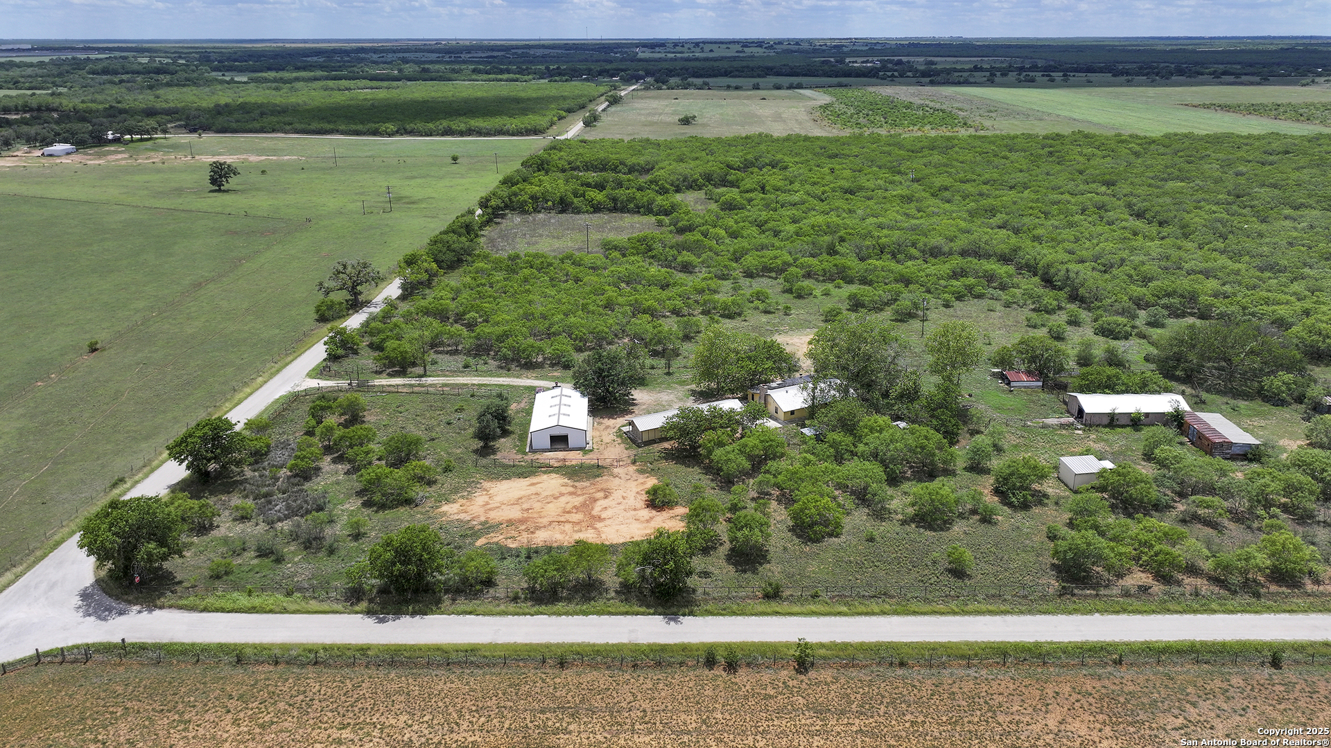 1702 County Road 116