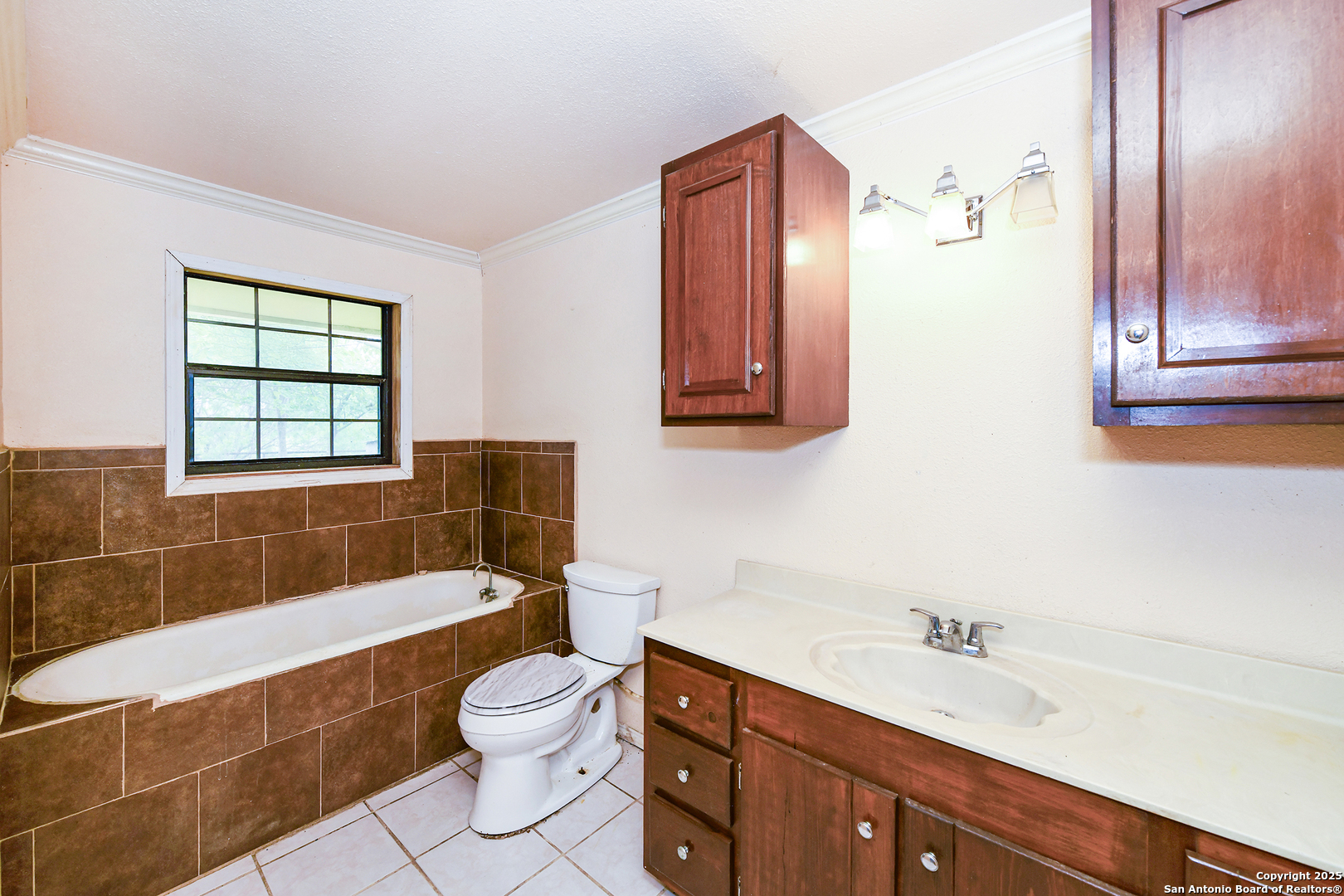 1702 County Road 116