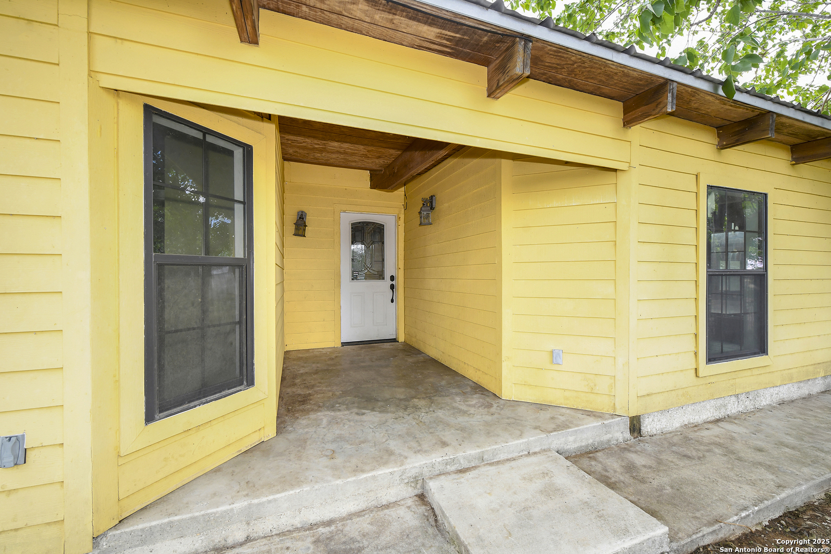 1702 County Road 116