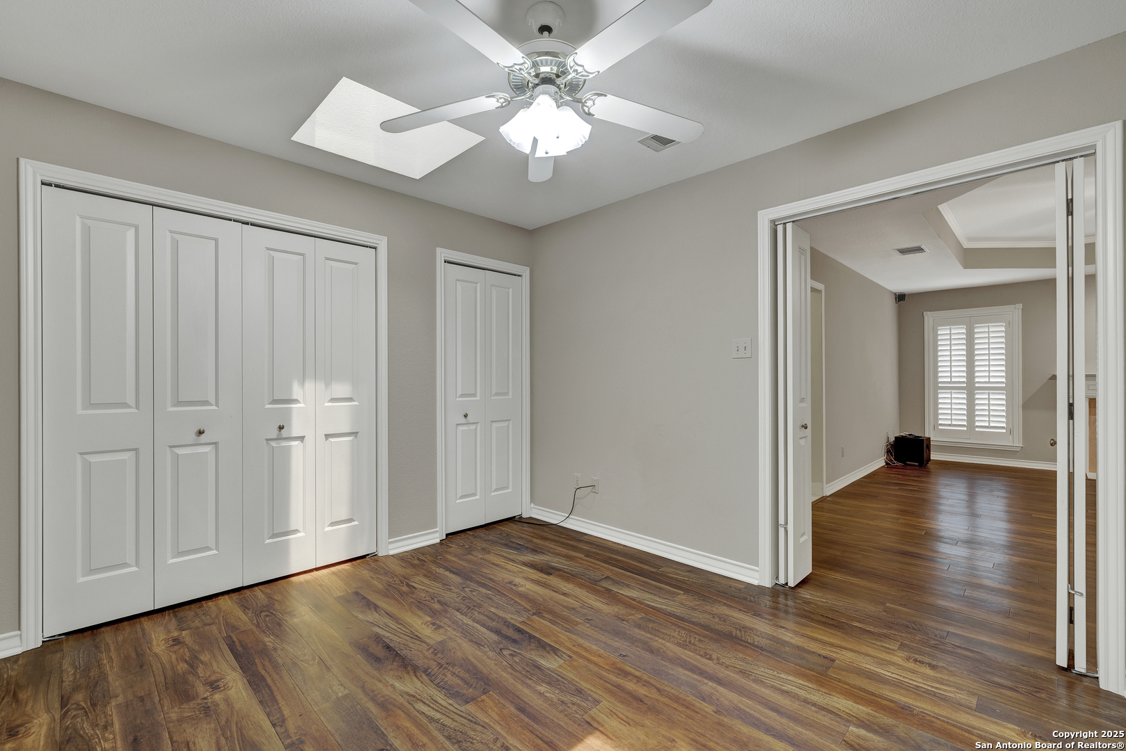 2349 Essex Grace