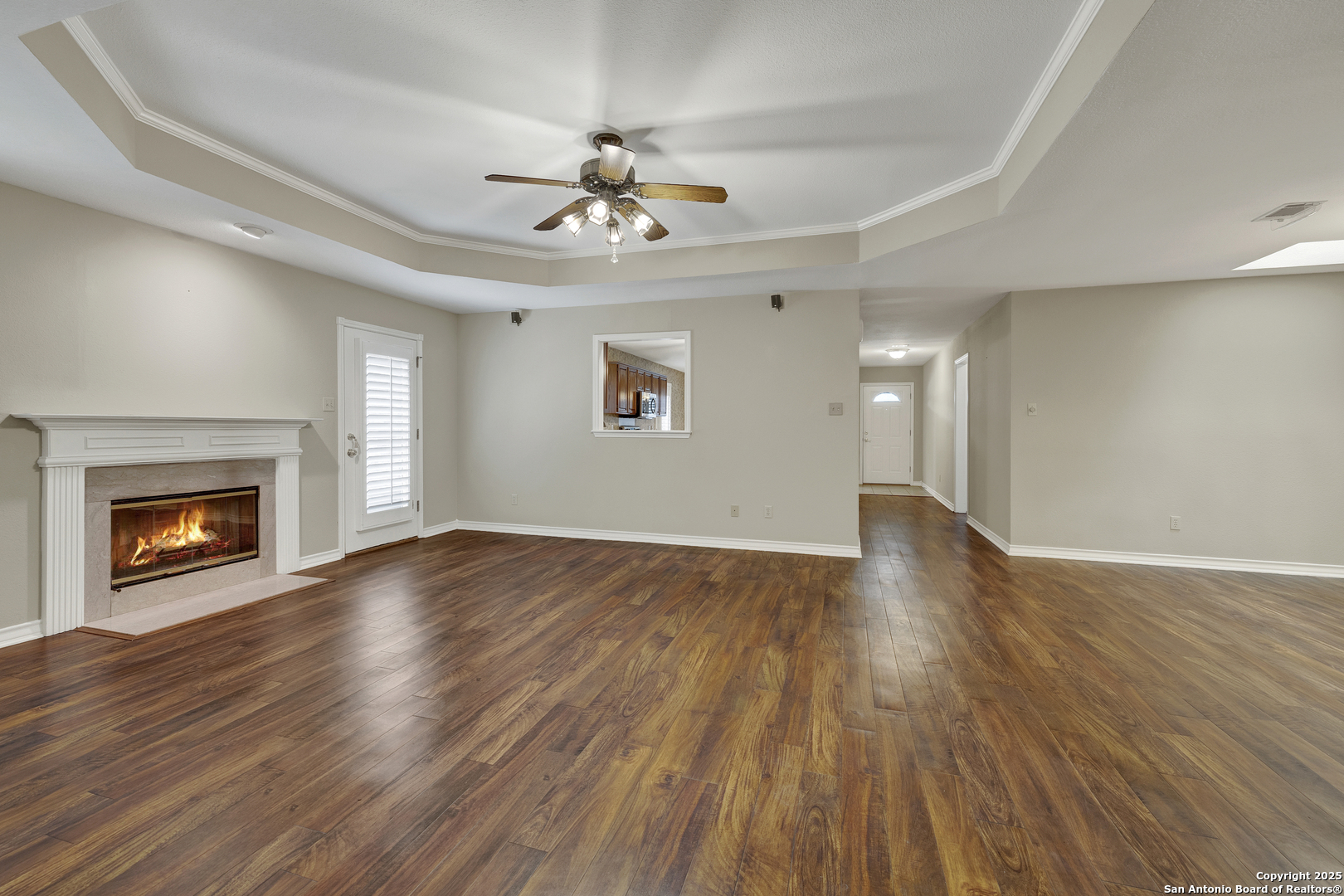 2349 Essex Grace