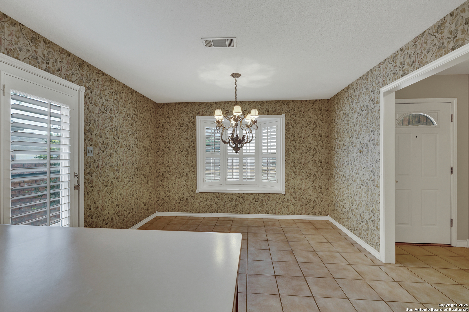 2349 Essex Grace