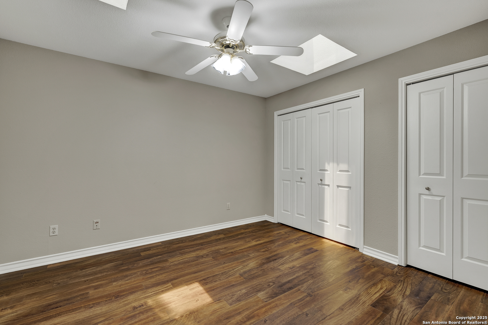 2349 Essex Grace