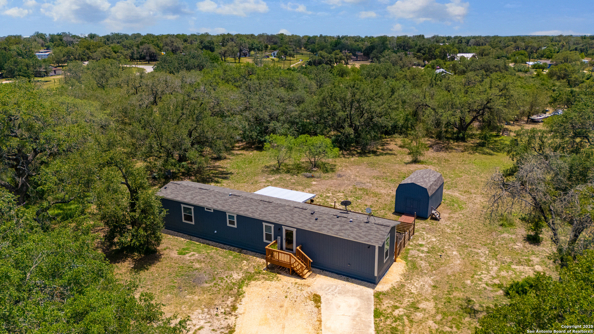 57 W Bob White Dr