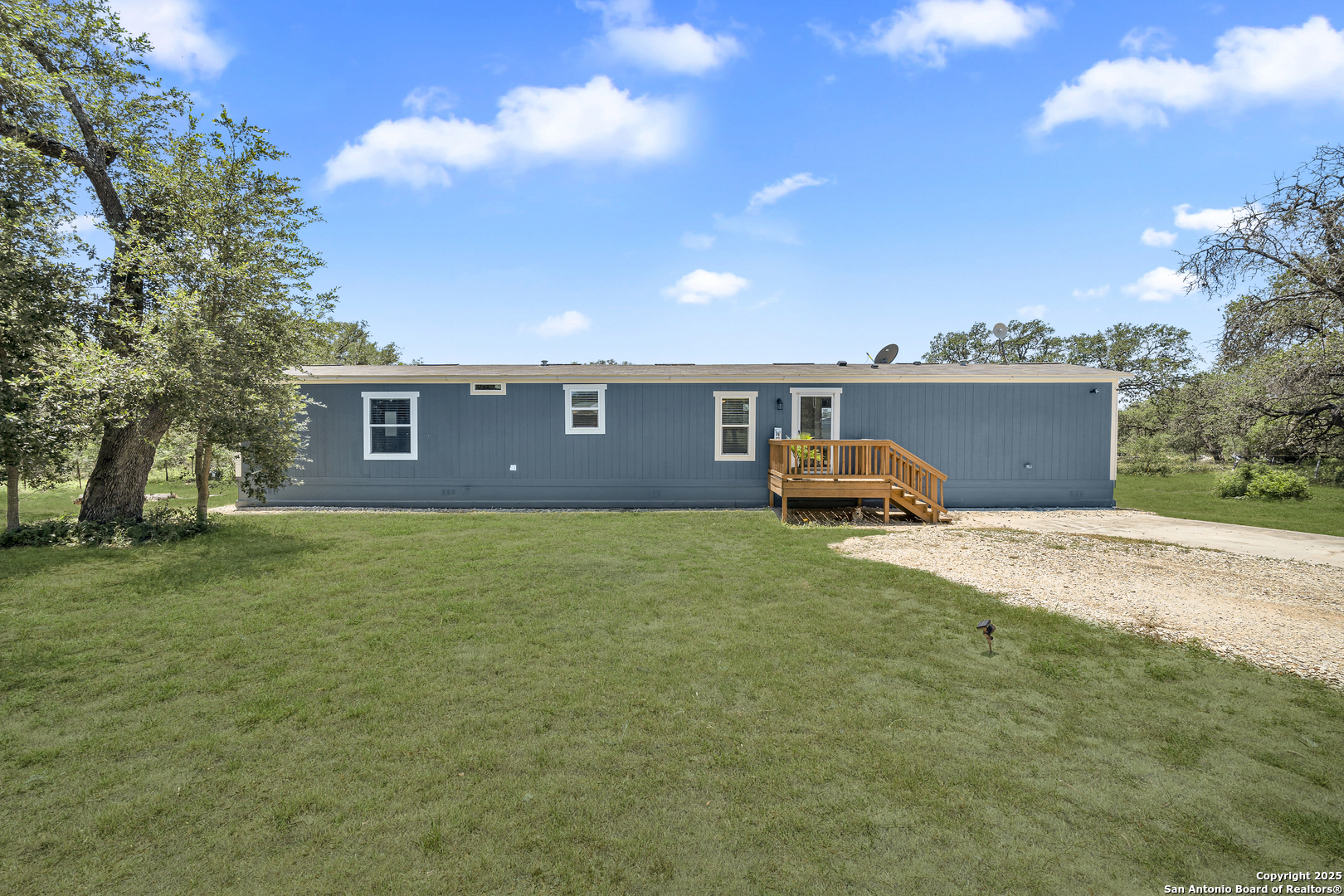 57 W Bob White Dr