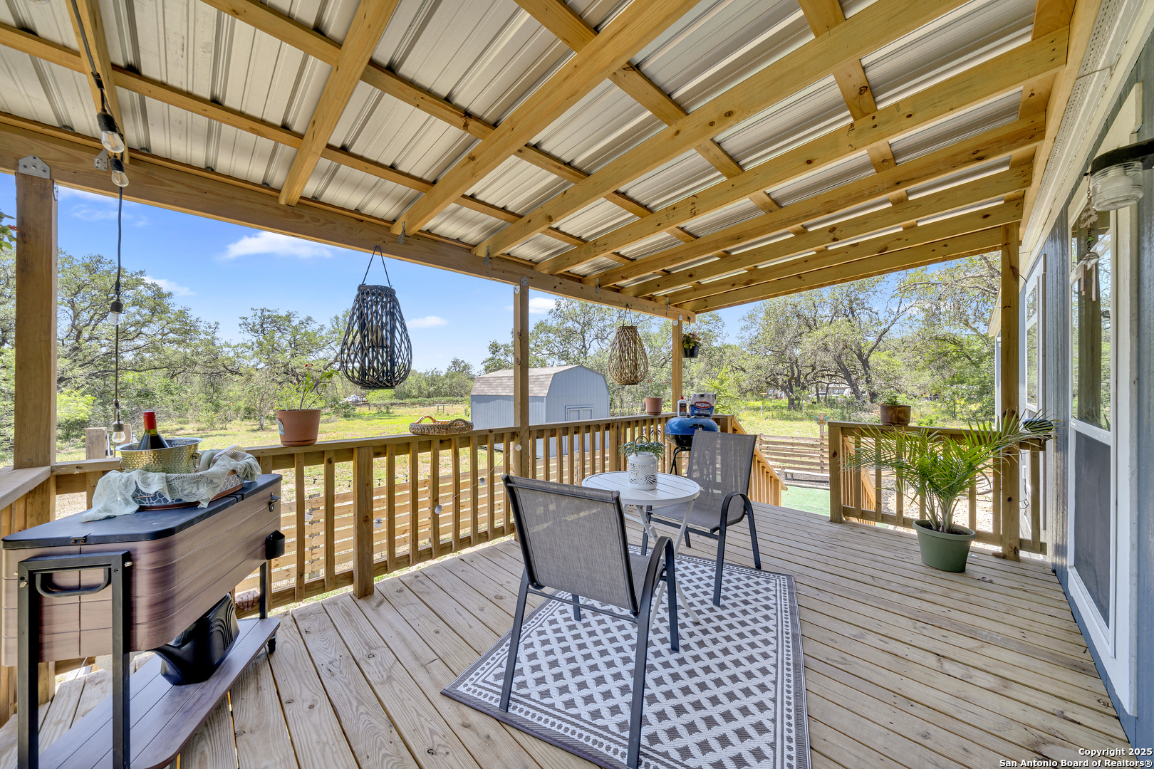 57 W Bob White Dr