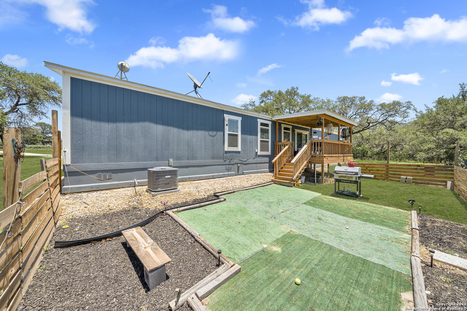 57 W Bob White Dr