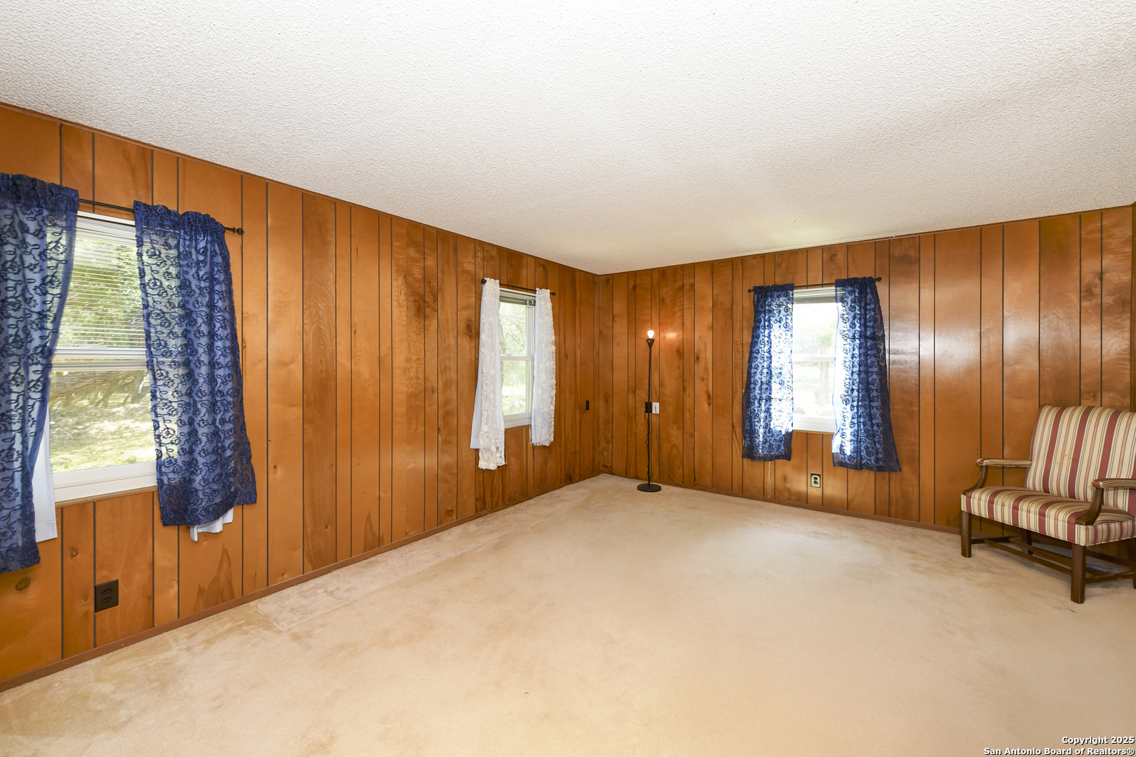 5803 Hollyhock