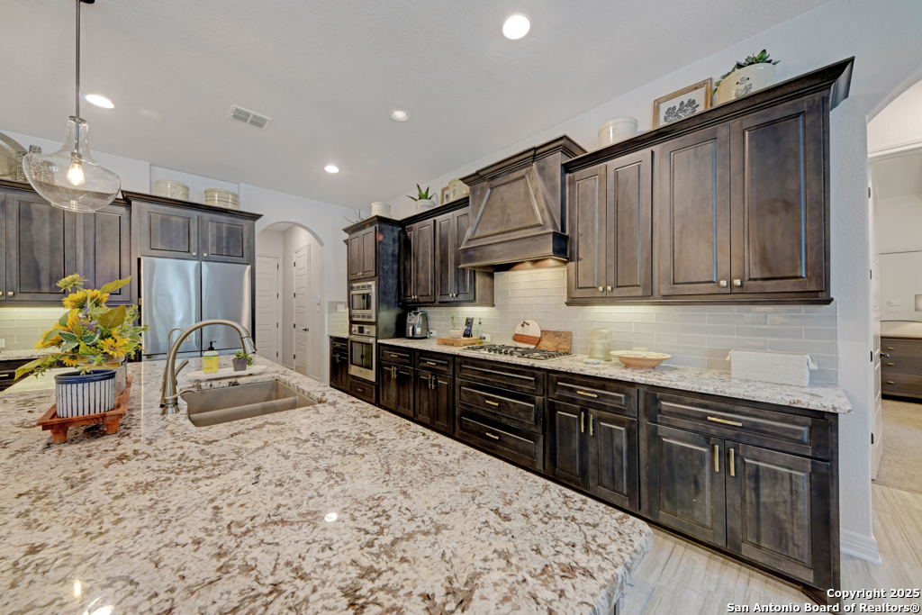 948 Woodland Oaks
