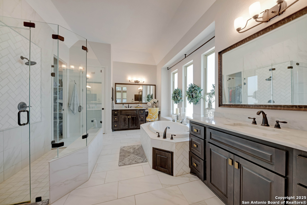 948 Woodland Oaks