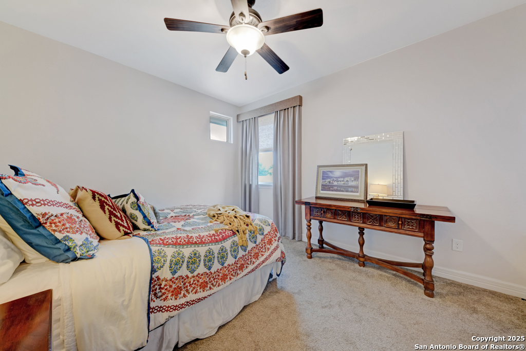 948 Woodland Oaks