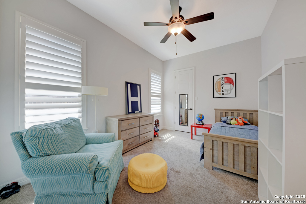 948 Woodland Oaks