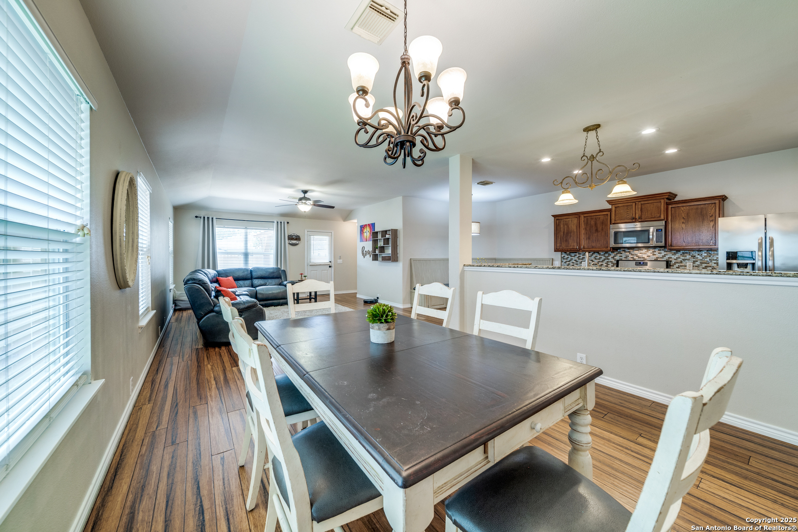 6626 Ivywood