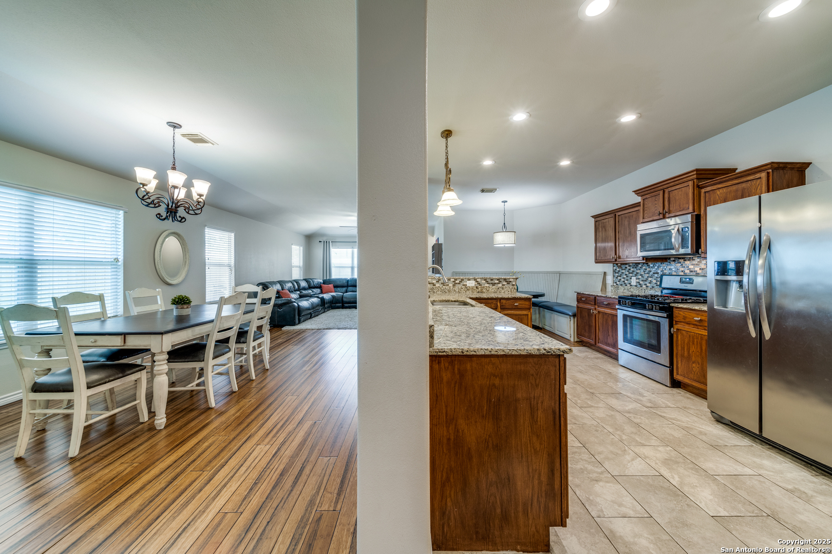 6626 Ivywood