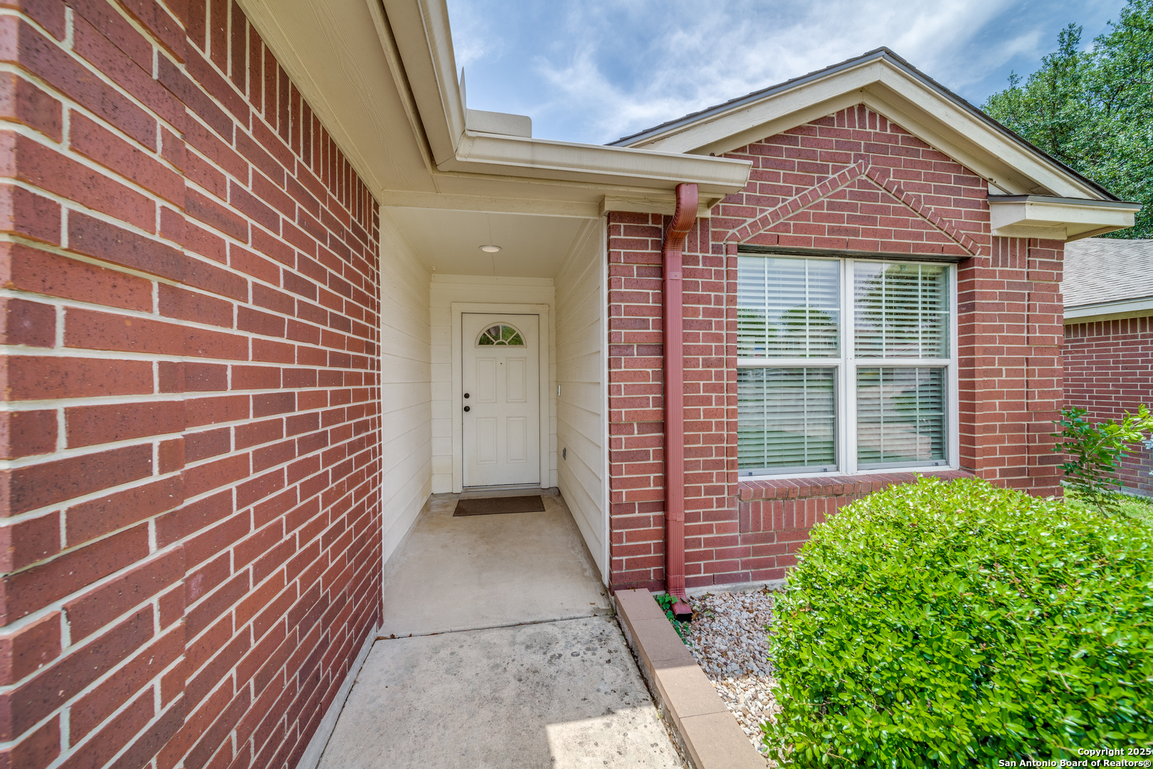 6626 Ivywood