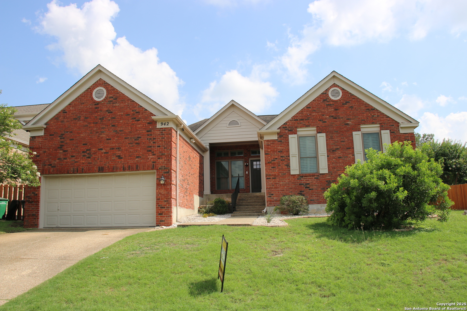 942 Lightstone