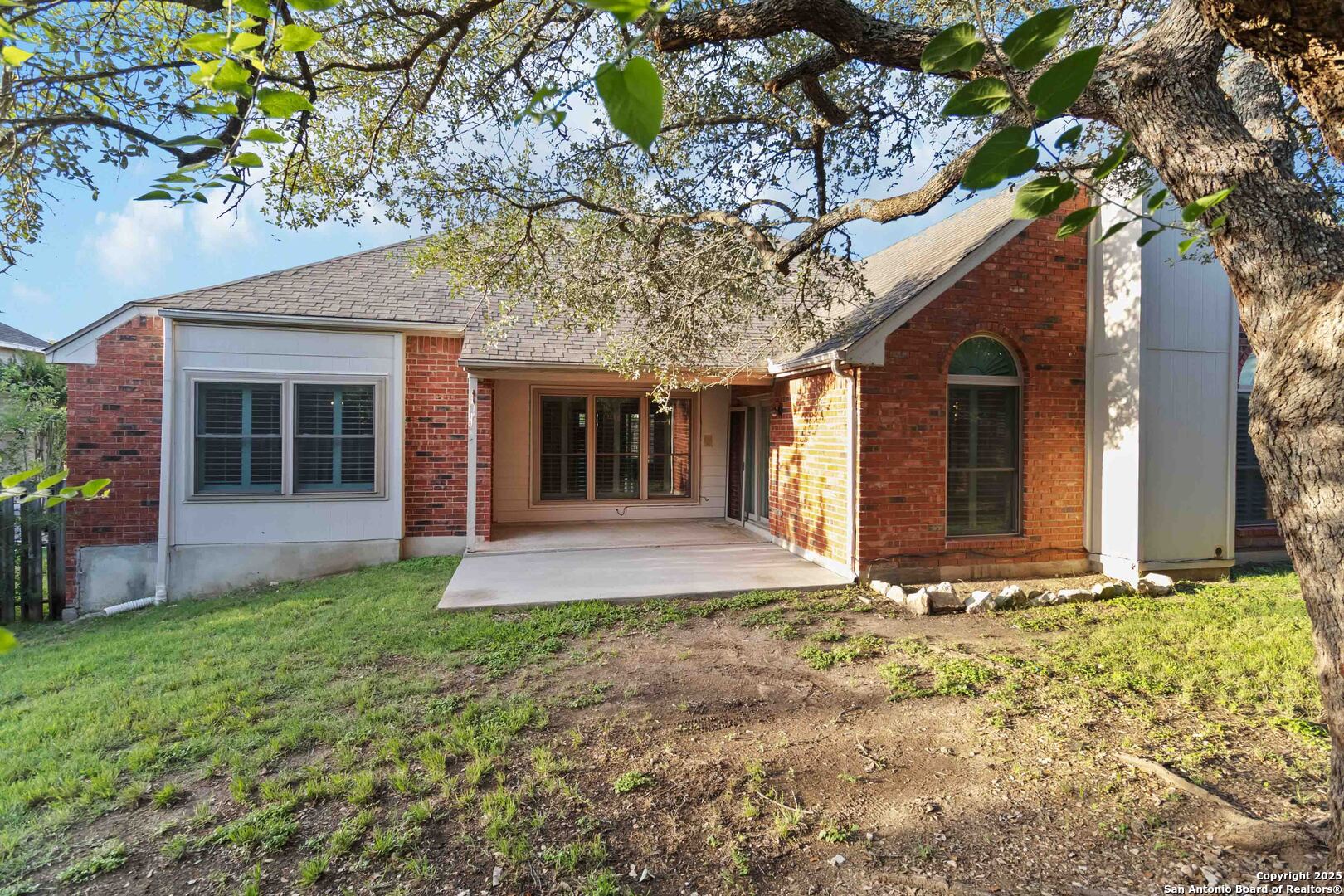 942 Lightstone